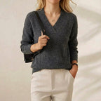 Jersey de cachemira con cuello en V