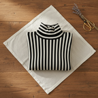 Col Roulé en Cachemire à Rayures Verticales Noir-Blanc