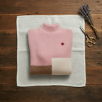 Jersey de cuello alto de cachemir con rayas horizontales